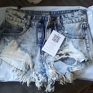 Size 0/1 Vintage jean shorts